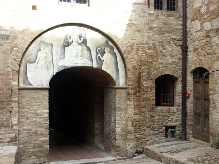 Gimignano 025.jpg - DCF 1.0